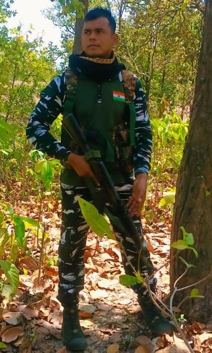 बलिदानी जवान टकेश्वर निषाद। बलिदानी जवान टकेश्वर निषाद।