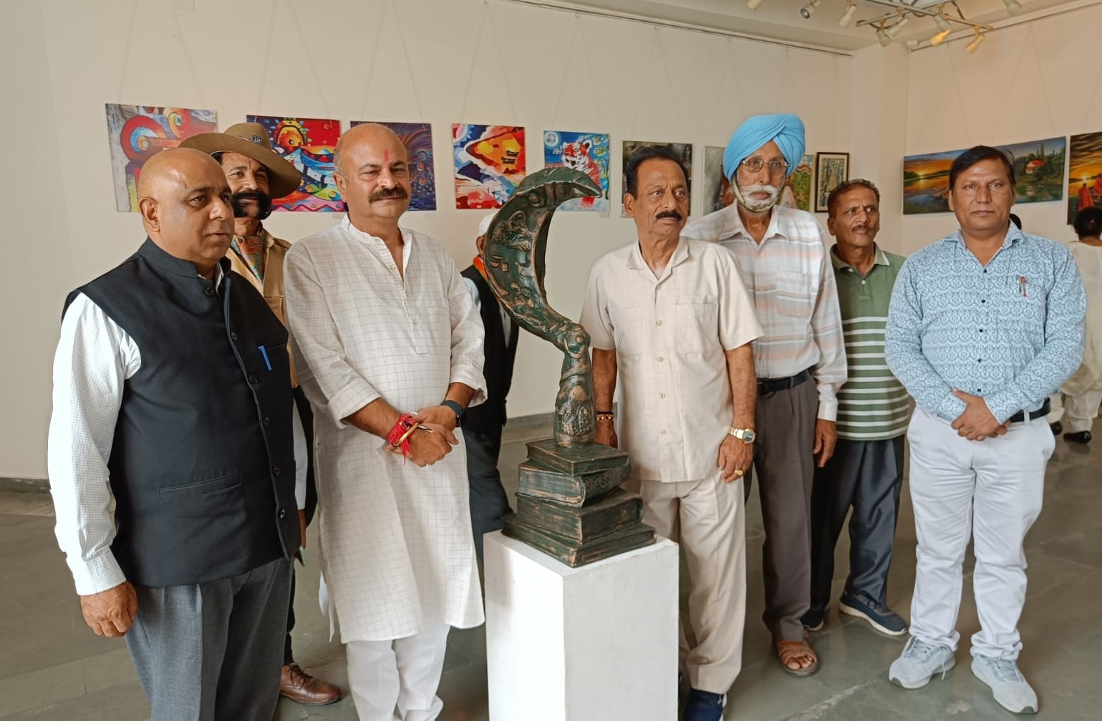 प्रमुख सचिव ने कला केंद्र में तीन दिवसीय अंतर्राष्ट्रीय कला प्रदर्शनी का उद्घाटन किया प्रमुख सचिव ने कला केंद्र में तीन दिवसीय अंतर्राष्ट्रीय कला प्रदर्शनी का उद्घाटन किया