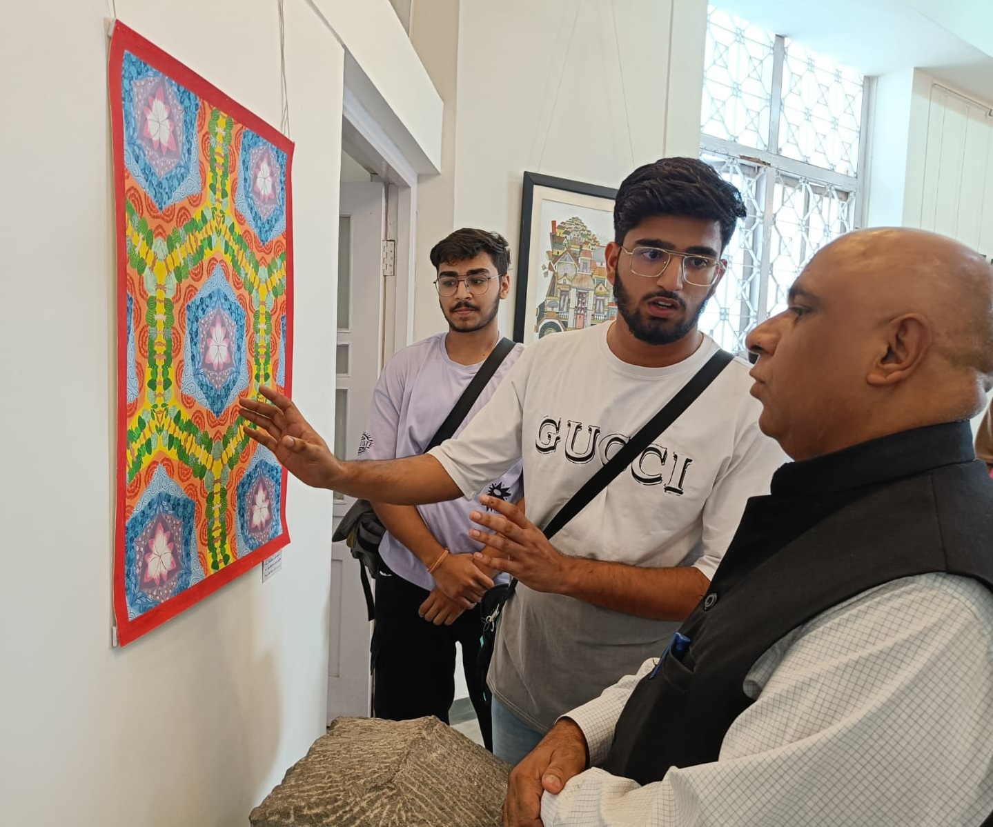 प्रमुख सचिव ने कला केंद्र में तीन दिवसीय अंतर्राष्ट्रीय कला प्रदर्शनी का उद्घाटन किया प्रमुख सचिव ने कला केंद्र में तीन दिवसीय अंतर्राष्ट्रीय कला प्रदर्शनी का उद्घाटन किया