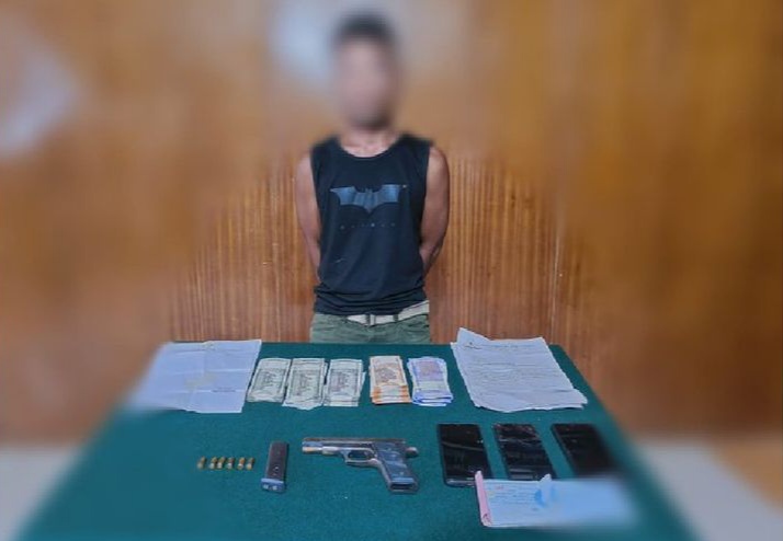 कोहिमा: नगालैंड के मोन में हथियार के साथ गिरफ्तार एनएससीएन (केवाईए) कैडर की तस्वीर। कोहिमा: नगालैंड के मोन में हथियार के साथ गिरफ्तार एनएससीएन (केवाईए) कैडर की तस्वीर।