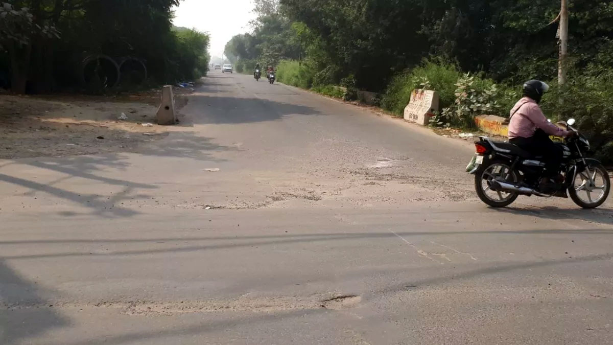 सडक़ का फाइल फोटो सडक़ का फाइल फोटो