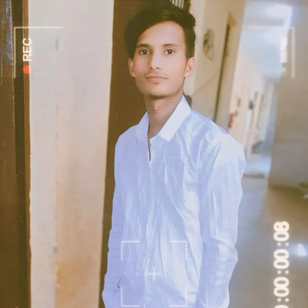 युवक युवक