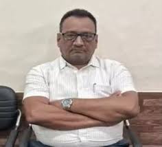 रामायण पाण्डेय को एसीबी ने रिश्वत लेते रंगे हाथ पकड़ा रामायण पाण्डेय को एसीबी ने रिश्वत लेते रंगे हाथ पकड़ा