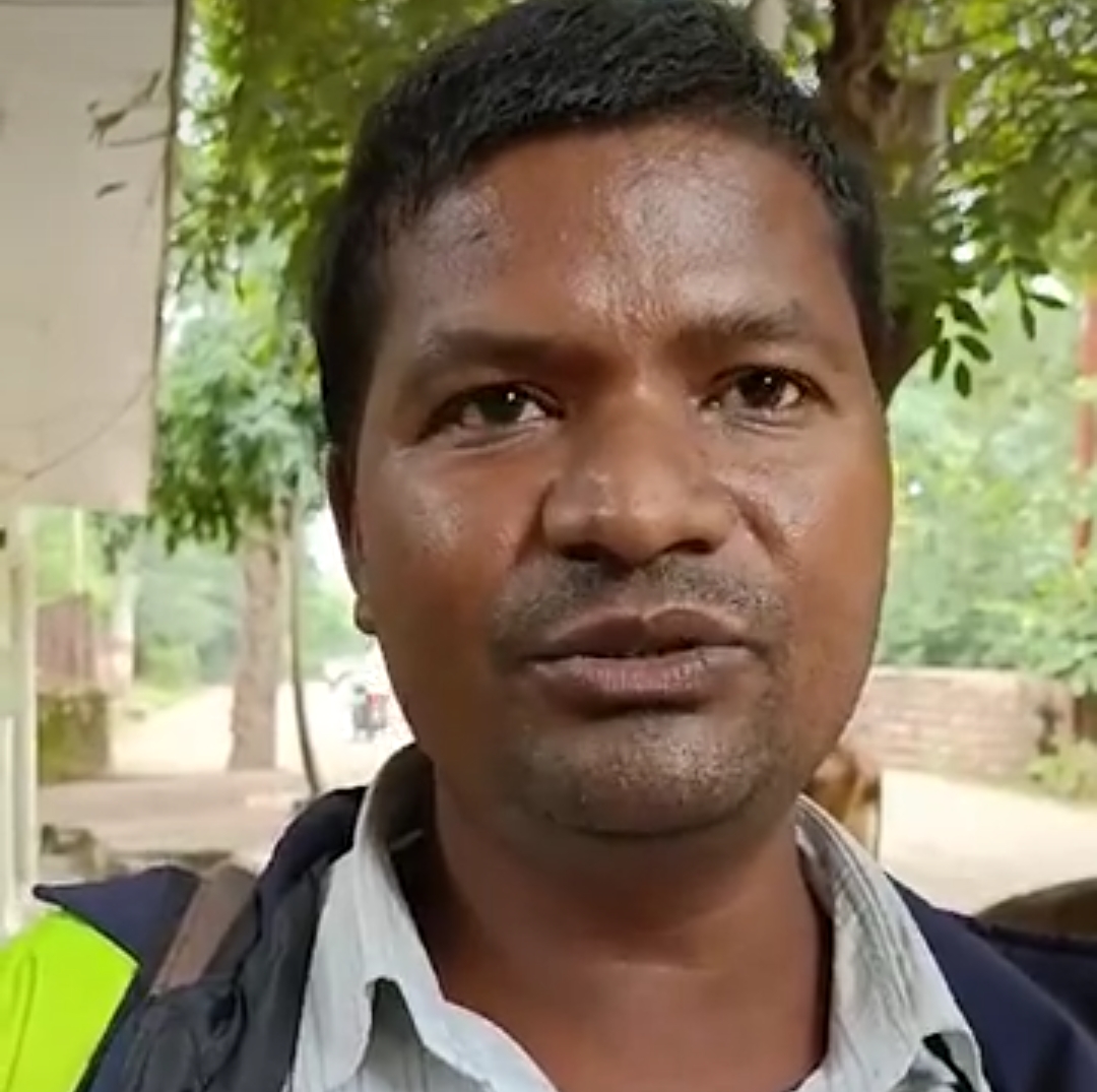 वीडियो देखकर बन गया मूर्ख वीडियो देखकर बन गया मूर्ख