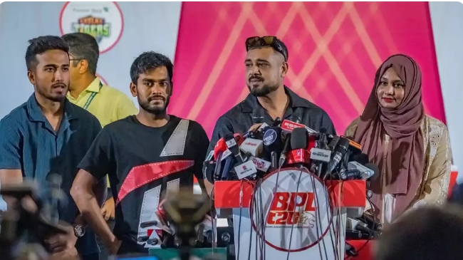 बीपीएल ड्राफ्ट 14 अक्टूबर को ढाका में आयोजित किया गया था बीपीएल ड्राफ्ट 14 अक्टूबर को ढाका में आयोजित किया गया था