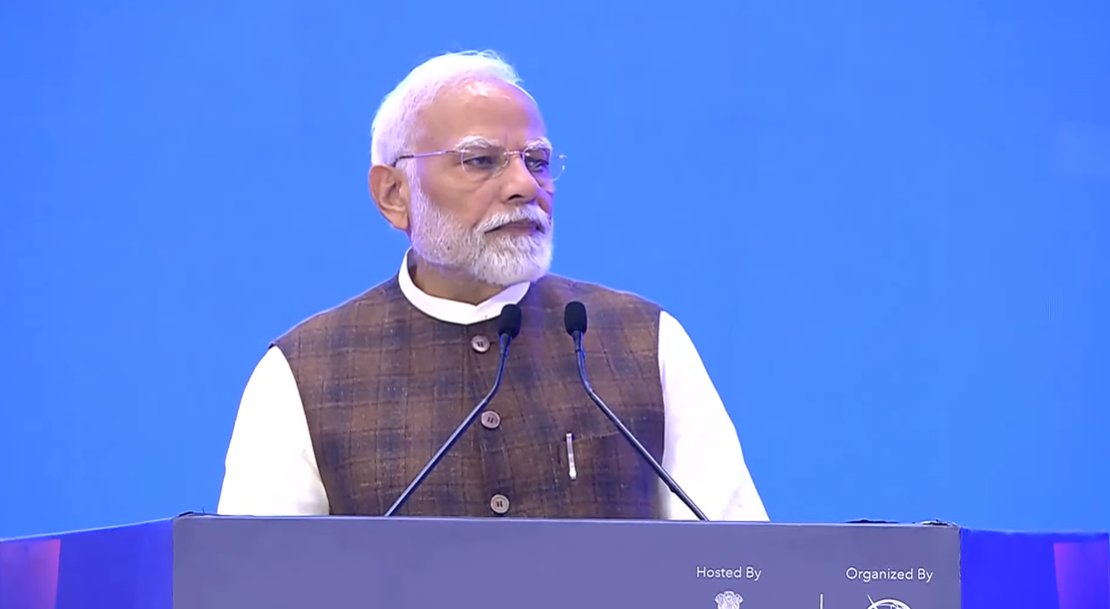 प्रधानमंत्री नरेंद्र मोदी मंगलवार को भारत मंडपम में कार्यक्रम को संबोधित करते हुए प्रधानमंत्री नरेंद्र मोदी मंगलवार को भारत मंडपम में कार्यक्रम को संबोधित करते हुए