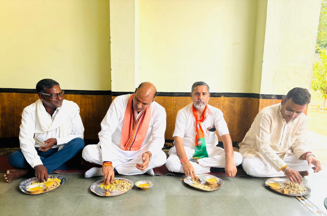 भाजपा के पूर्व प्रदेश अध्यक्ष सीपी जोशी ने सराडी में बूथ कार्यकर्ताओं से किया संवाद