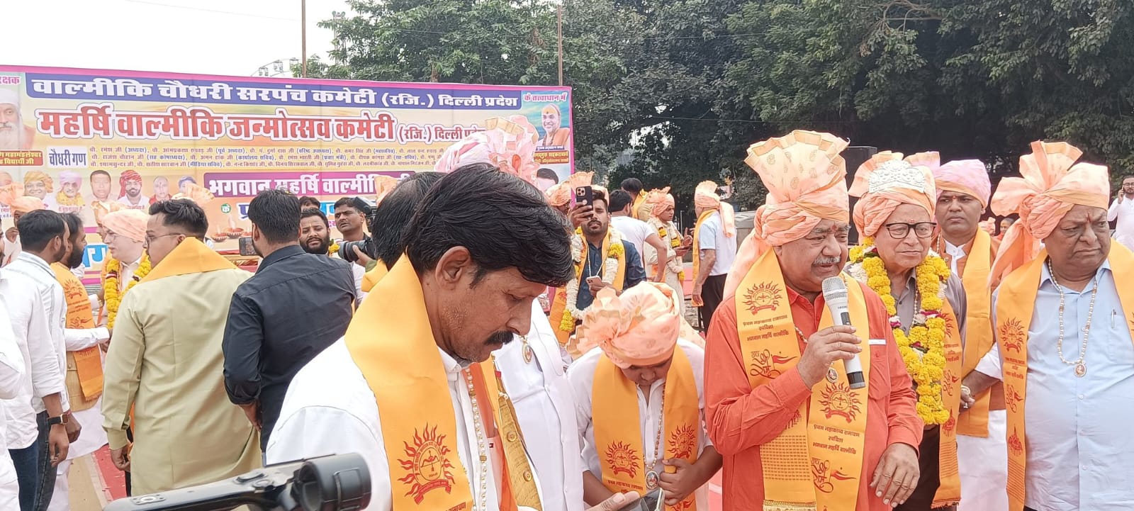 विहिप) के अंतरराष्ट्रीय अध्यक्ष व वरिष्ठ अधिवक्ता आलोक कुमार विहिप) के अंतरराष्ट्रीय अध्यक्ष व वरिष्ठ अधिवक्ता आलोक कुमार