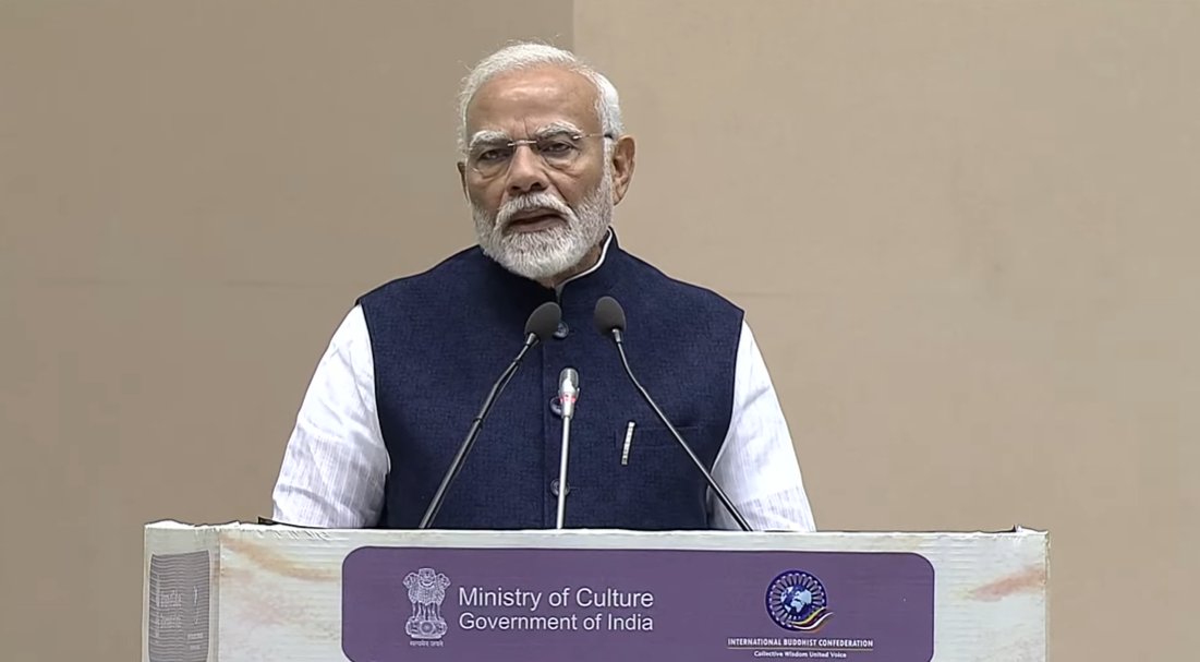 प्रधानमंत्री मोदी गुरुवार को विज्ञान भवन में कार्यक्रम को संबोधित करते हुए प्रधानमंत्री मोदी गुरुवार को विज्ञान भवन में कार्यक्रम को संबोधित करते हुए