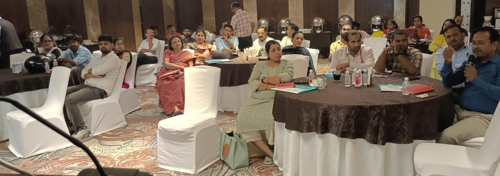 निजी क्षेत्र के चिकित्सालयों के साथ स्वास्थ्य विभाग ने किया संवाद निजी क्षेत्र के चिकित्सालयों के साथ स्वास्थ्य विभाग ने किया संवाद