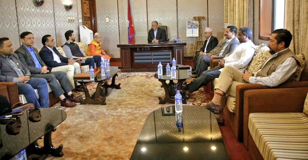 नेपाल के विपक्षी गठबंधन की बैठक नेपाल के विपक्षी गठबंधन की बैठक