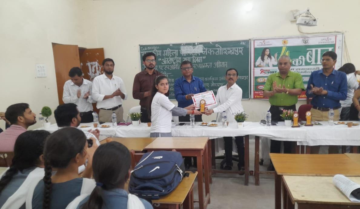 युवा दिवस से शुरू हुए सघन अभियान 4 की बात के तहत महिला पॉलीटेक्निक कॉलेज में आयोजन