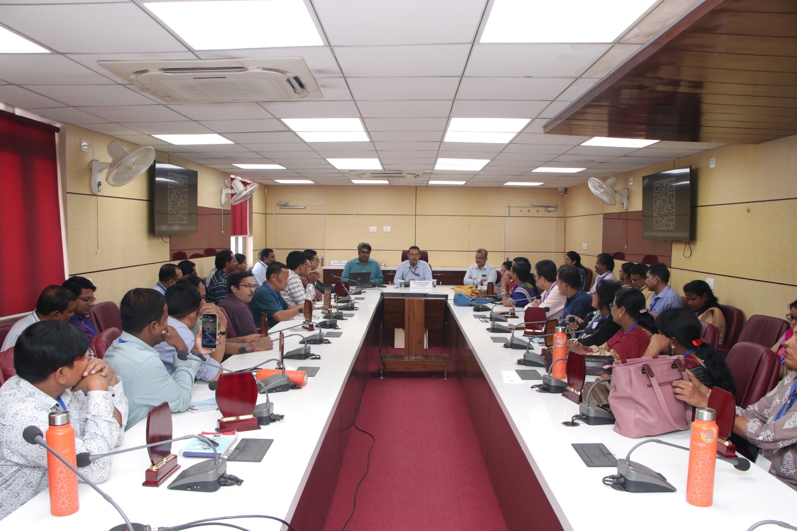 चालीस चिकित्सा अधिकारियों का कौशल प्रशिक्षण कार्यक्रम आयोजन चालीस चिकित्सा अधिकारियों का कौशल प्रशिक्षण कार्यक्रम आयोजन
