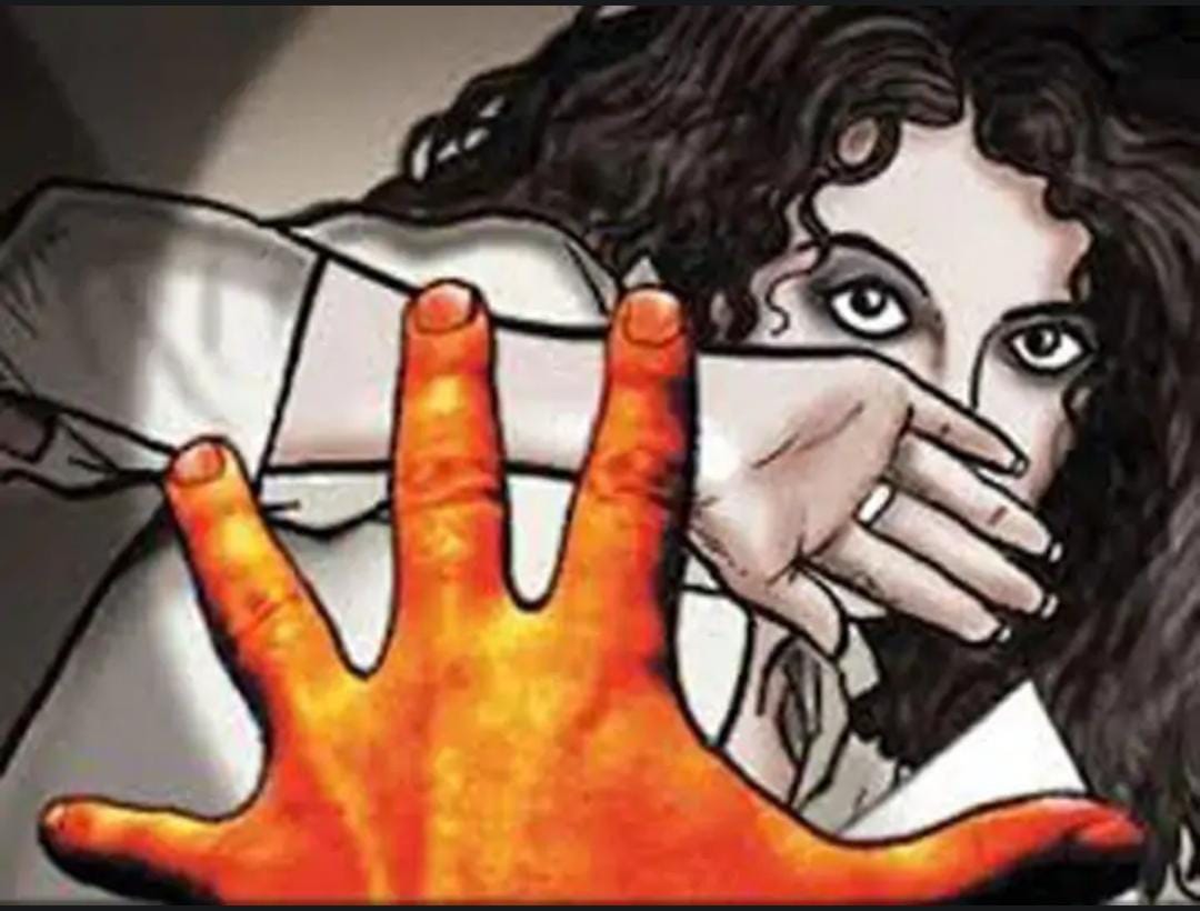 होम ट्यूटर ने छात्रा को बनाया हवस का शिकार होम ट्यूटर ने छात्रा को बनाया हवस का शिकार