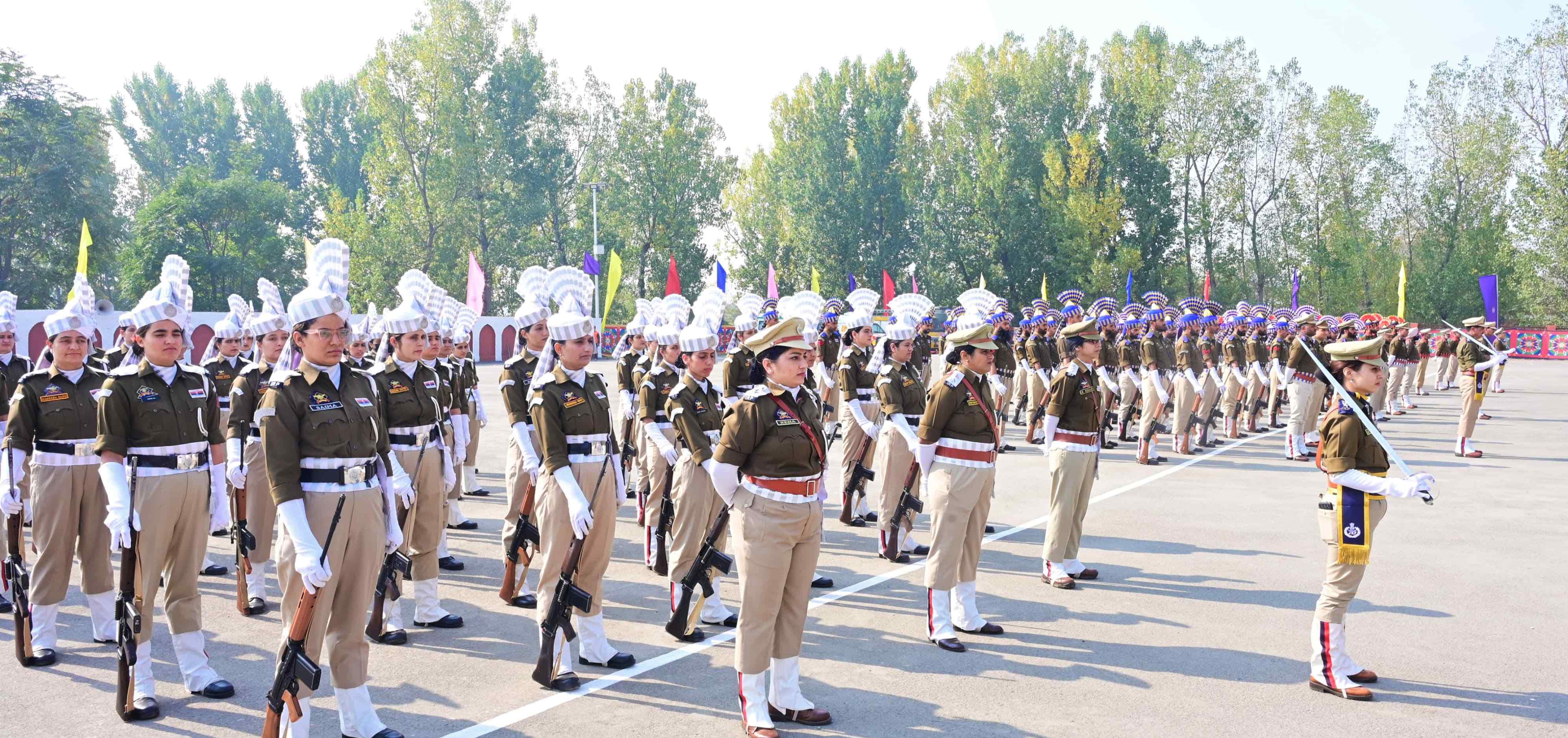 पुलिस स्मृति दिवस पर उपराज्यपाल ने कर्तव्य के दौरान अपने प्राणों की आहुति देने वाले बहादुर पुलिस अधिकारियों, कर्मियों को श्रद्धांजलि दी पुलिस स्मृति दिवस पर उपराज्यपाल ने कर्तव्य के दौरान अपने प्राणों की आहुति देने वाले बहादुर पुलिस अधिकारियों, कर्मियों को श्रद्धांजलि दी