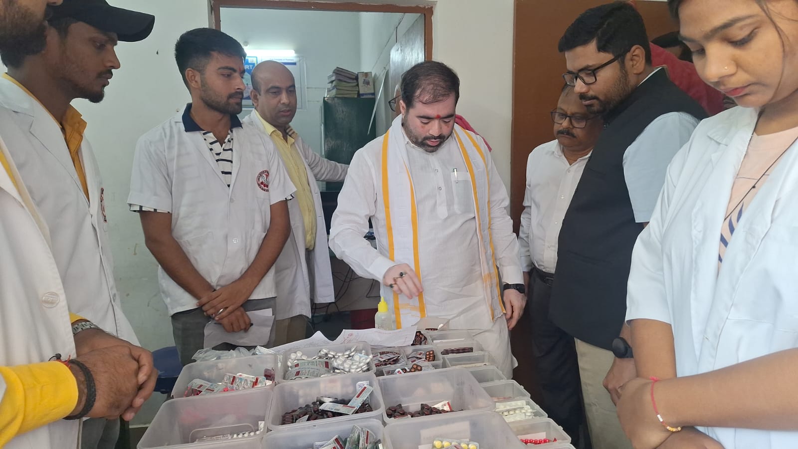 निरीक्षण करते जिले के प्रभारी मंत्री