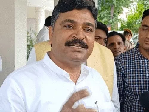 नेता प्रतिपक्ष टीकाराम जूली