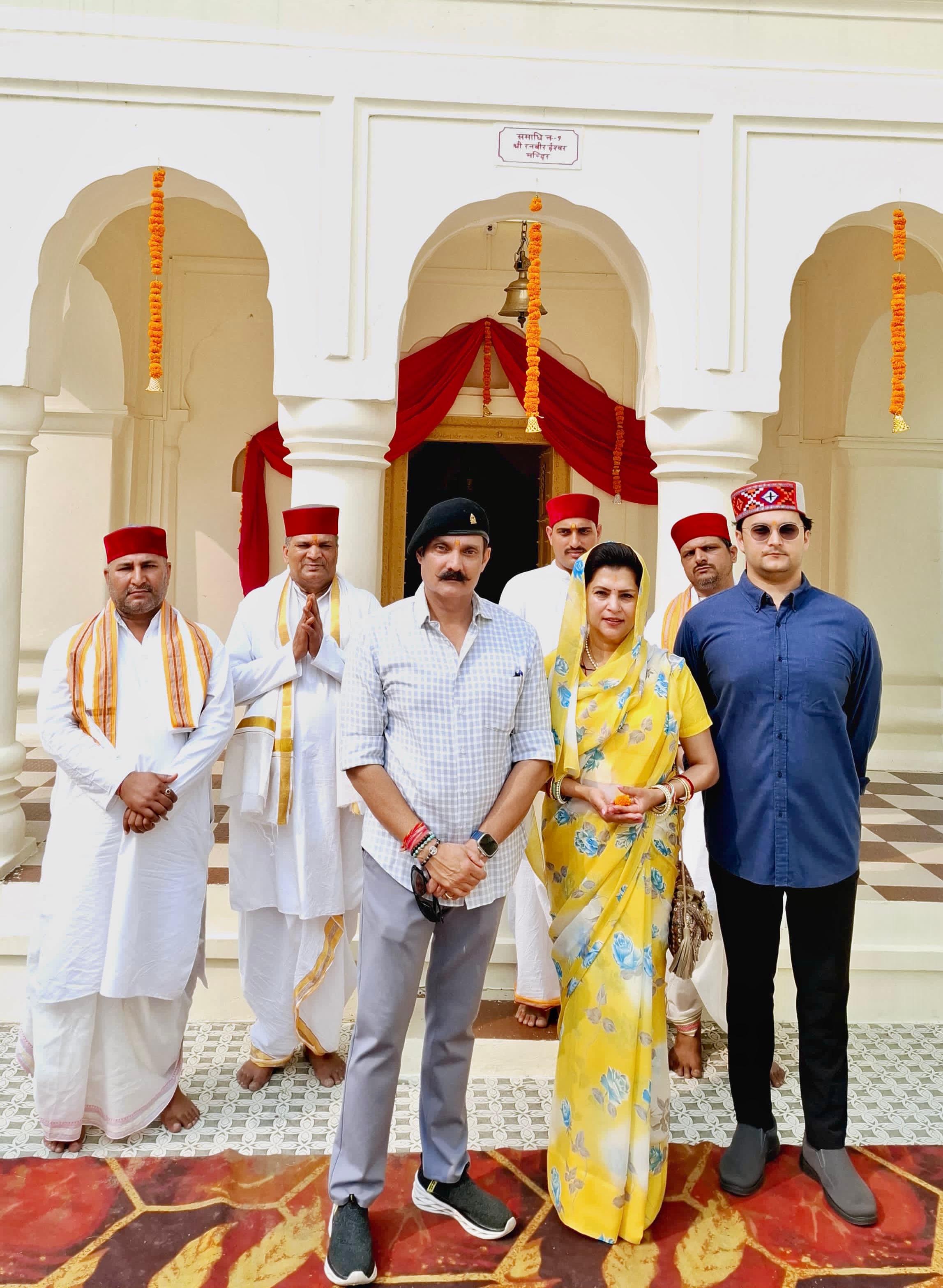 जीर्णोद्धार के बाद रानी समाधि परिसर का निरीक्षण किया जीर्णोद्धार के बाद रानी समाधि परिसर का निरीक्षण किया