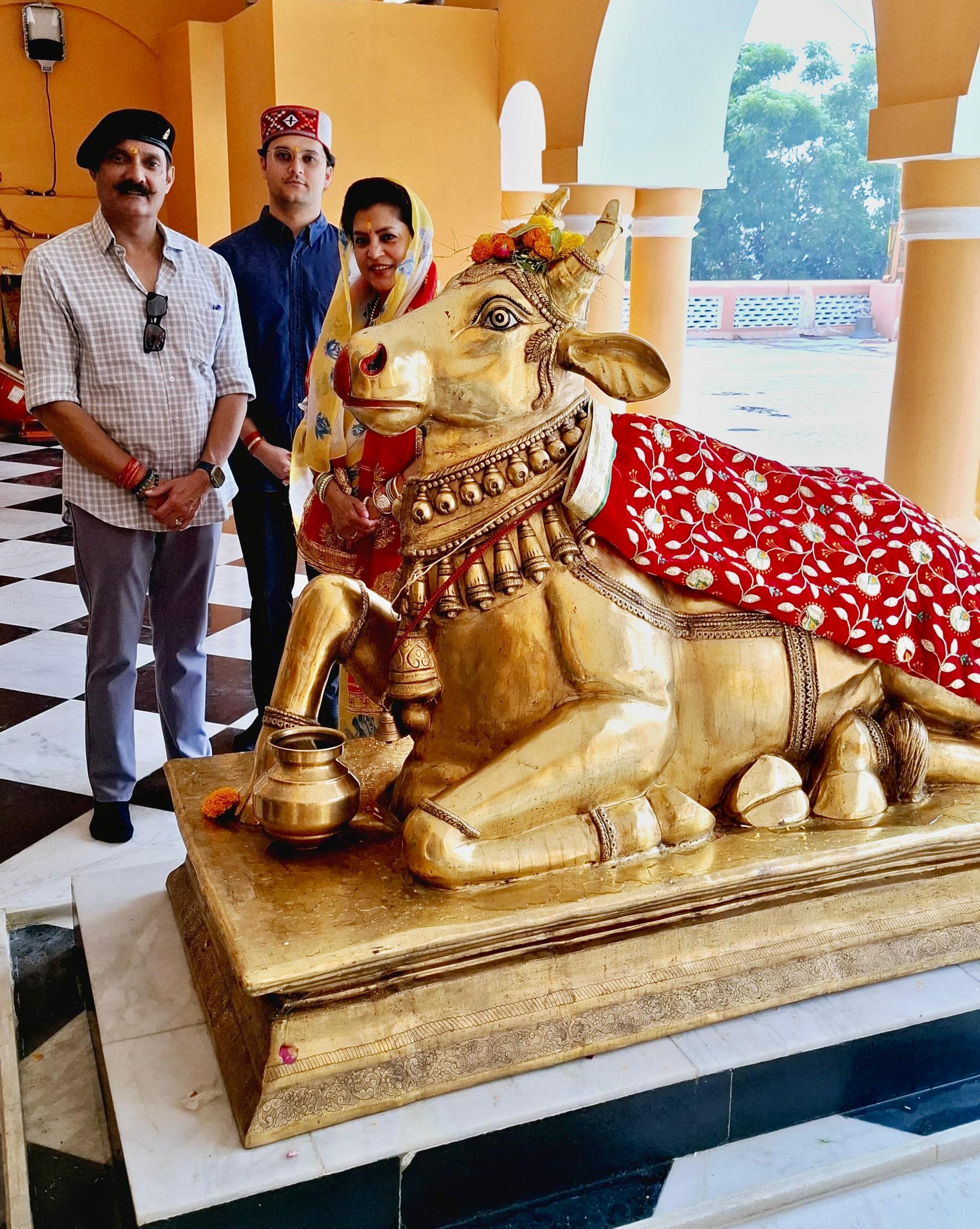जीर्णोद्धार के बाद रानी समाधि परिसर का निरीक्षण किया जीर्णोद्धार के बाद रानी समाधि परिसर का निरीक्षण किया