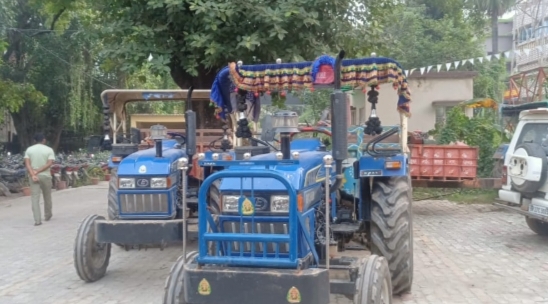 जब्त ट्रैक्टर जब्त ट्रैक्टर