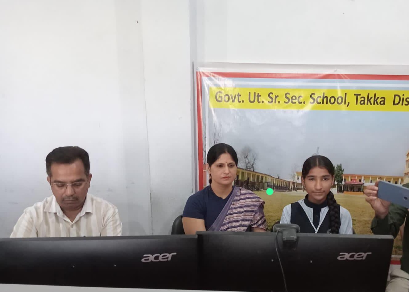 वेबिनार में भाग लेती छात्रा। वेबिनार में भाग लेती छात्रा।