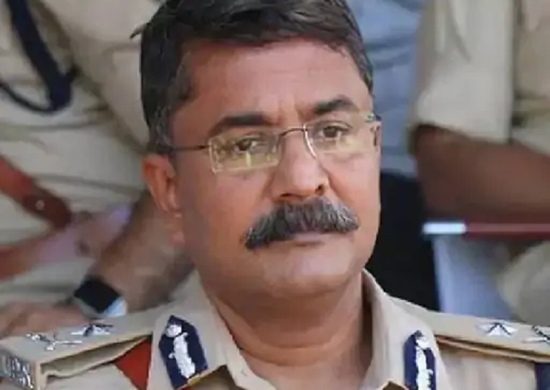 इंदौर पुलिस कमिश्नर राकेश गुप्ता की तस्वीर इंदौर पुलिस कमिश्नर राकेश गुप्ता की तस्वीर