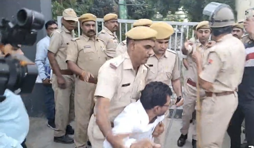 अजमेर के आनासागर के भराव क्षेत्र में बने समारोह स्थल, रेस्टोरेंट, होटल, शराब का ठेका, शोरूम सहित 39 दुकानें सीज अजमेर के आनासागर के भराव क्षेत्र में बने समारोह स्थल, रेस्टोरेंट, होटल, शराब का ठेका, शोरूम सहित 39 दुकानें सीज