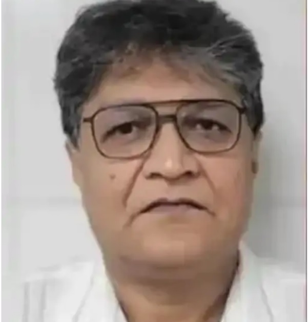 हाईकोर्ट में सुनवाई से पहले एसएमएस मेडिकल कॉलेज के प्रिंसिपल की तबीयत बिगड़ी हाईकोर्ट में सुनवाई से पहले एसएमएस मेडिकल कॉलेज के प्रिंसिपल की तबीयत बिगड़ी