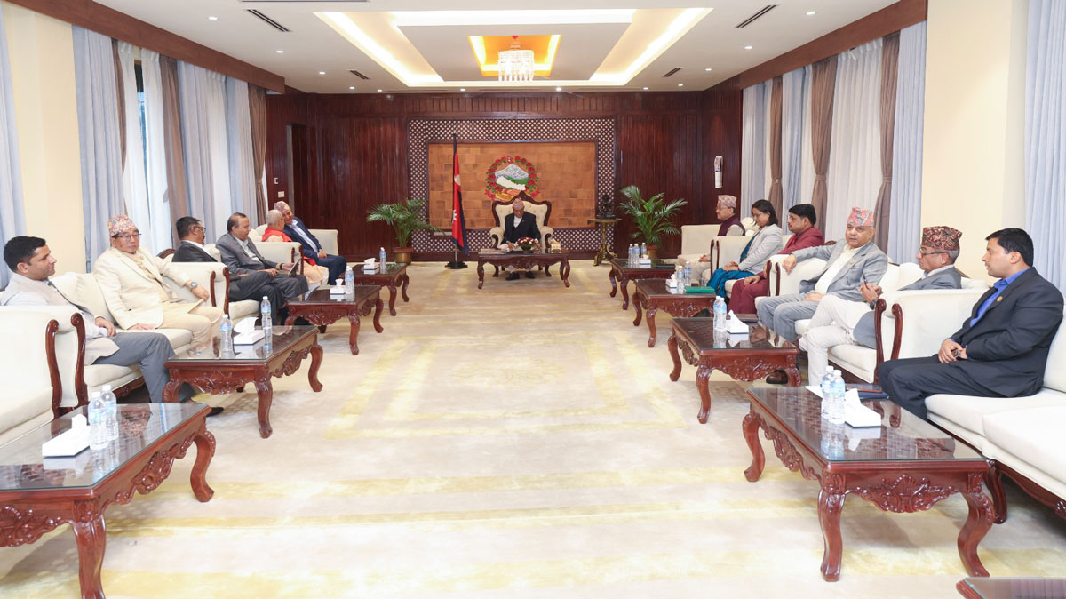 नेपाल के सत्तारूढ़ घटक दलों की बैठक नेपाल के सत्तारूढ़ घटक दलों की बैठक