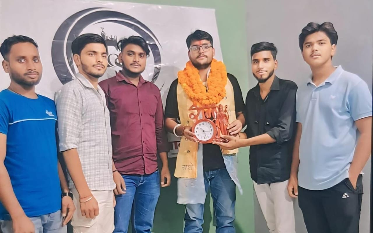 गोरक्षक जिलाध्यक्ष मनोनीत सचिन के साथ अन्य