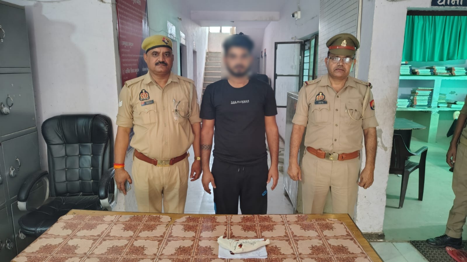 हत्या के मामले में गिरफ्तार अभियुक्त हत्या के मामले में गिरफ्तार अभियुक्त