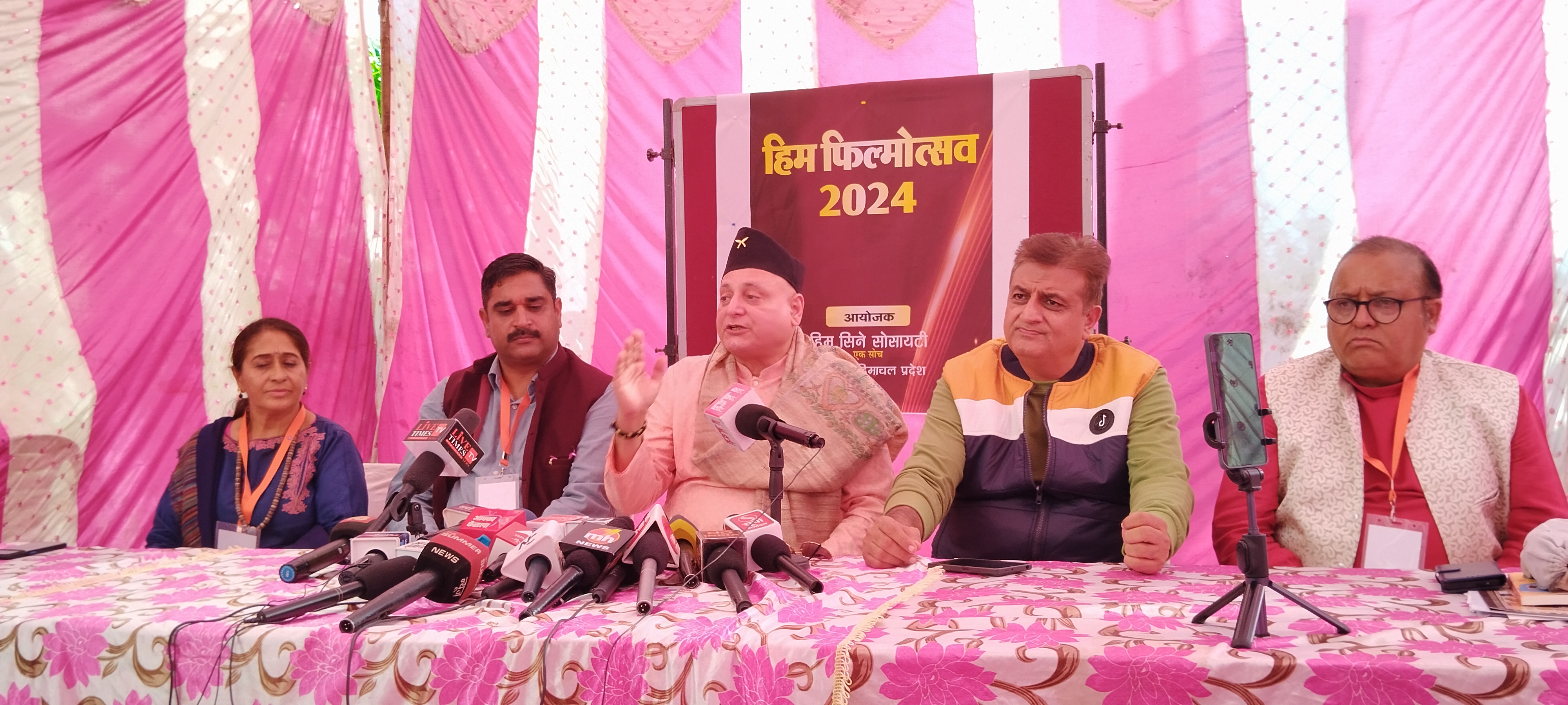बॉलीवुड अभिनेता मनोज जोशी। बॉलीवुड अभिनेता मनोज जोशी।