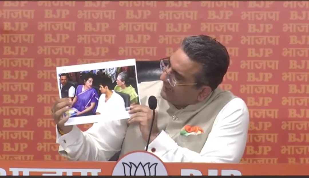 गौरव भाटिया गौरव भाटिया