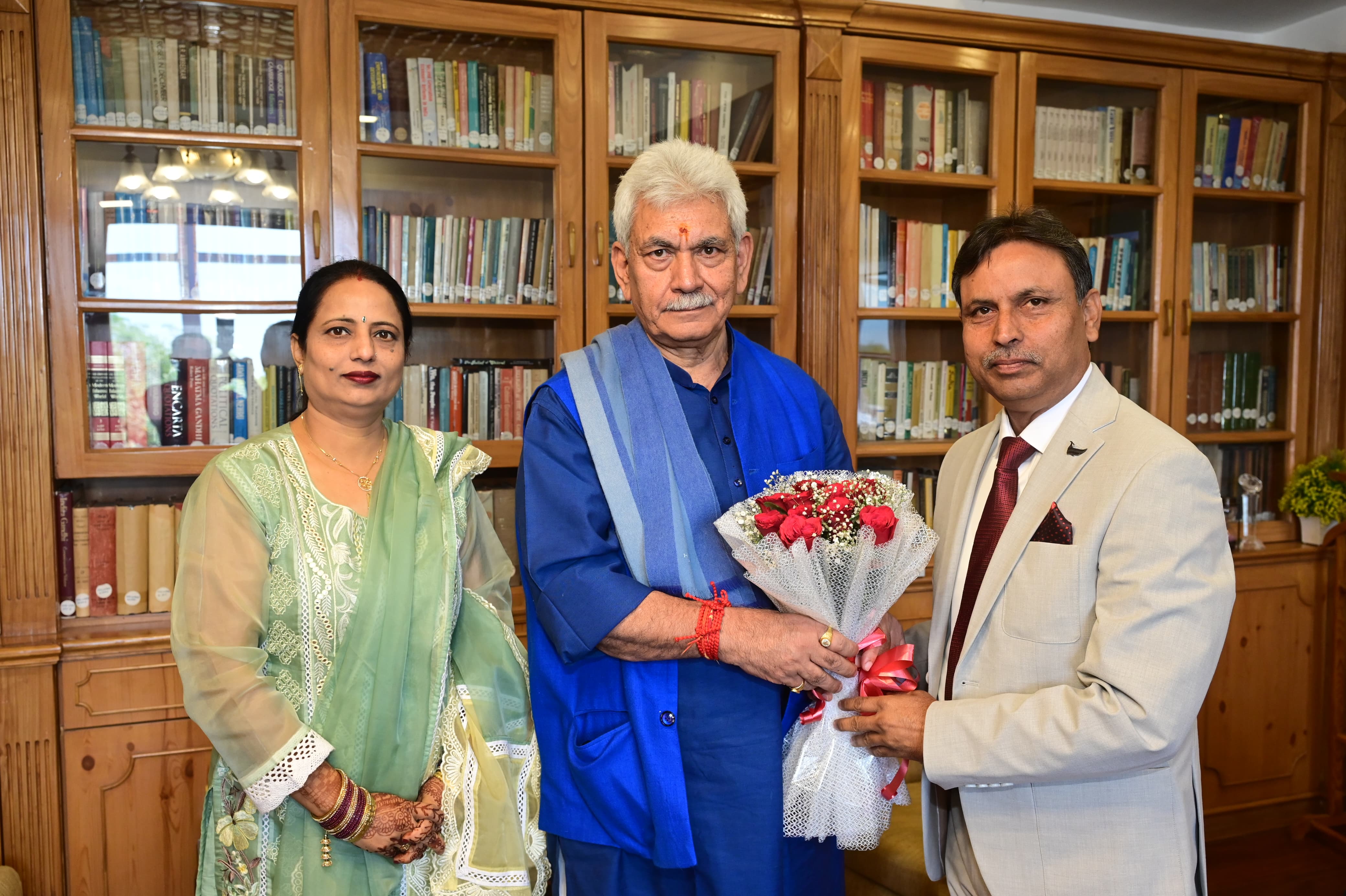 Dr. Bharat Bhushan met Lieutenant Governor Manoj Sinha Dr. Bharat Bhushan met Lieutenant Governor Manoj Sinha