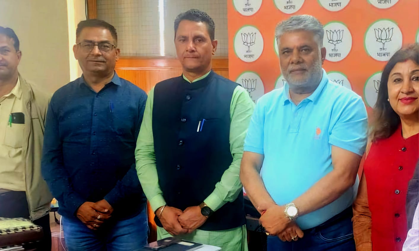 चुनाव अधिकारी राजीव भारद्वाज चुनाव अधिकारी राजीव भारद्वाज