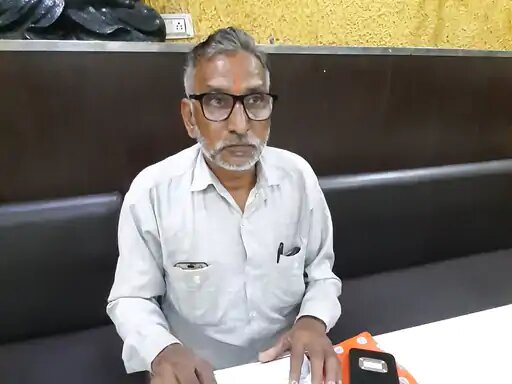 पीडित दीन दयाल का फोटो पीडित दीन दयाल का फोटो
