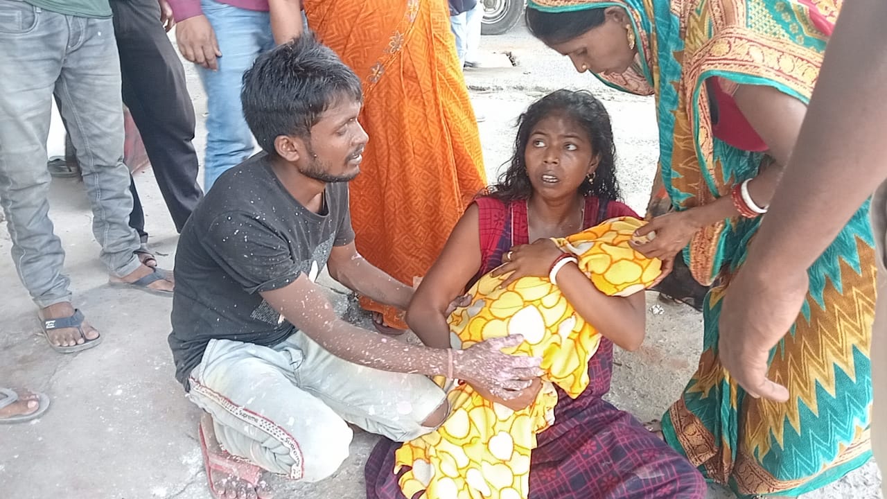 सालकी में बाल्टी के पानी में डूब कर दो वर्षीय बच्ची की हुई मौत सालकी में बाल्टी के पानी में डूब कर दो वर्षीय बच्ची की हुई मौत