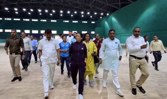 रूद्रपुर स्टेडियम में निर्माणाधीन स्पोर्ट्स इंफ्रास्ट्रक्चर का निरीक्षण करतीं खेल एवं युवा कल्याण मंत्री रेखा आर्या। रूद्रपुर स्टेडियम में निर्माणाधीन स्पोर्ट्स इंफ्रास्ट्रक्चर का निरीक्षण करतीं खेल एवं युवा कल्याण मंत्री रेखा आर्या।