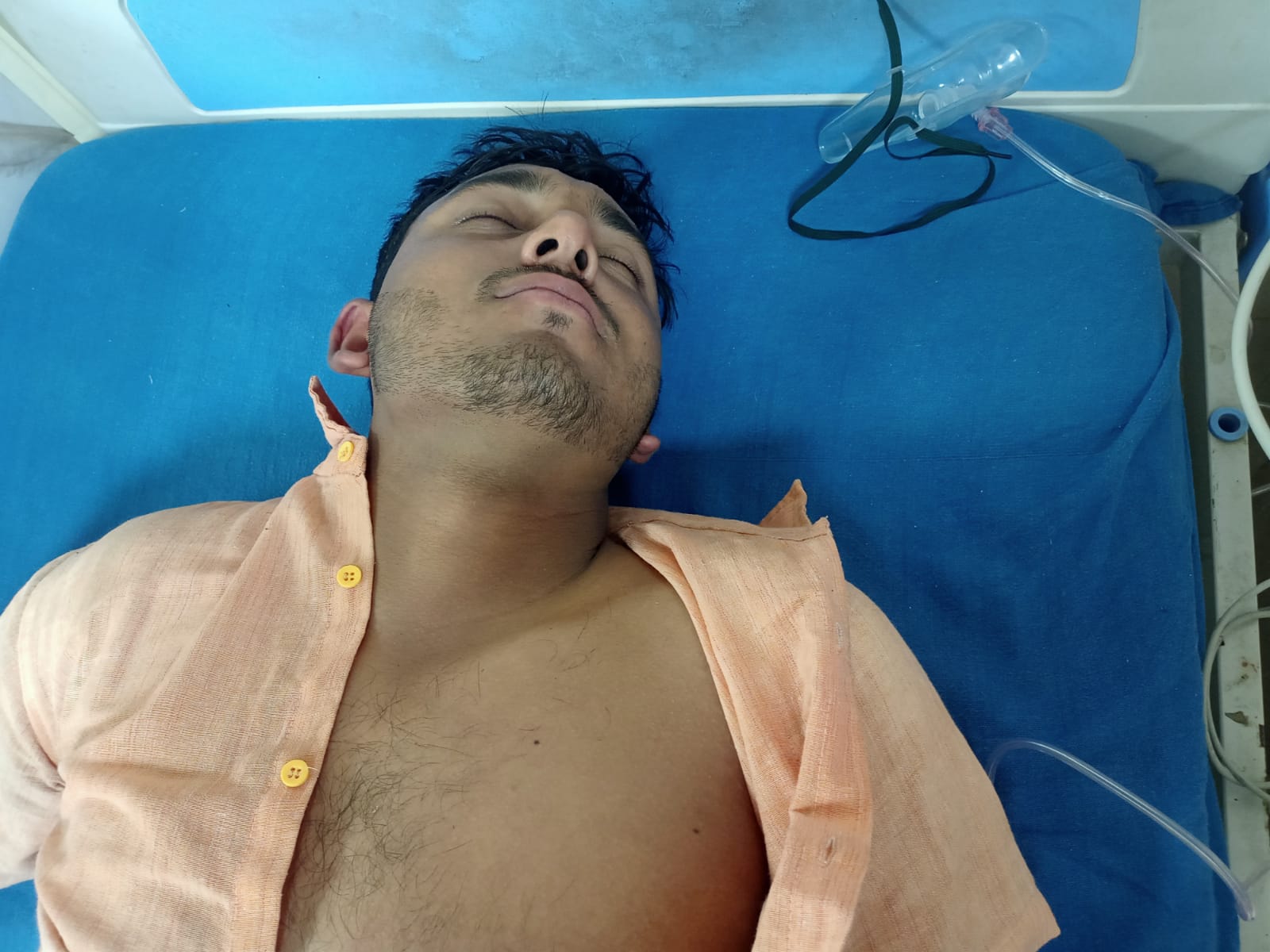 प्रदर्शन के दौरान बेहोश छात्रसंघ अध्यक्ष राहुल कुमार
