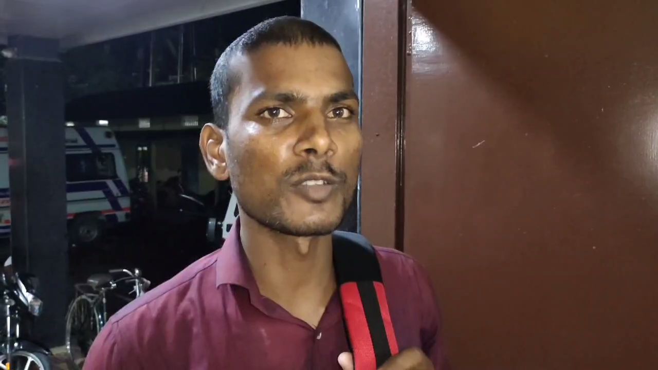 हिरासत में ले गए बिहार की युवक हिरासत में ले गए बिहार की युवक