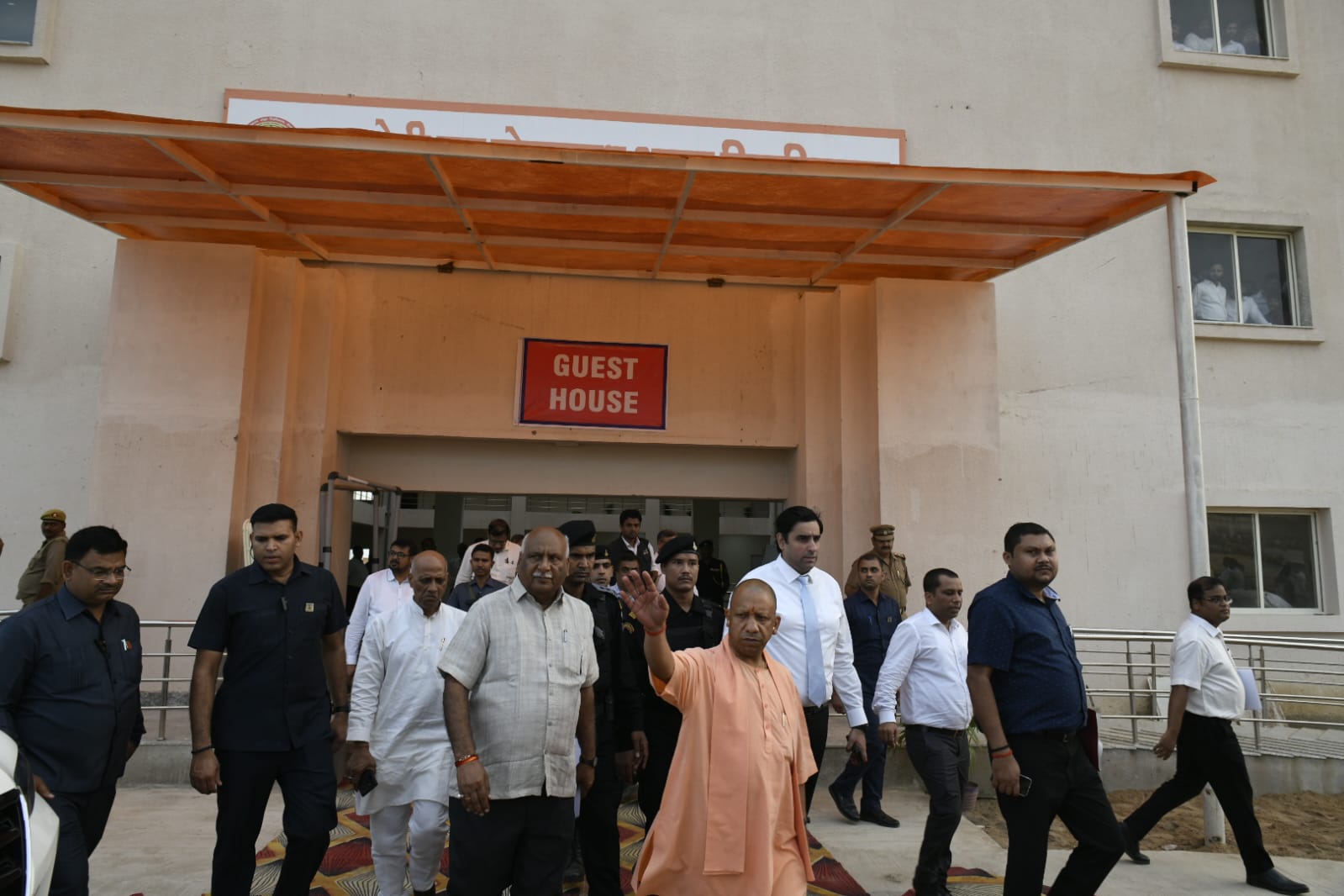 *सीएम योगी ने किया निर्माणाधीन आयुष विश्वविद्यालय का निरीक्षण*