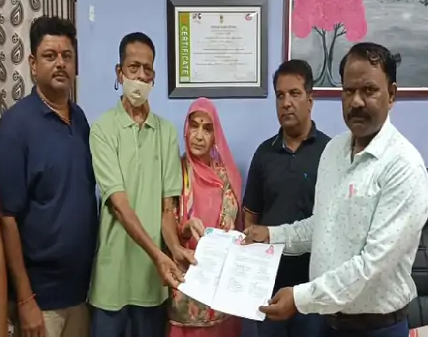 पति के जन्मदिन पर बाड़मेर में पति-पत्नी ने की देहदान करने की घोषणा पति के जन्मदिन पर बाड़मेर में पति-पत्नी ने की देहदान करने की घोषणा