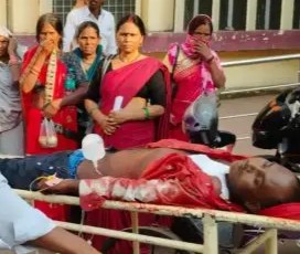 स्टेशन पर बाहर चाय पीनेआये मुसाफिर युवक को बदमाशों ने उतारा मौत के घाट स्टेशन पर बाहर चाय पीनेआये मुसाफिर युवक को बदमाशों ने उतारा मौत के घाट