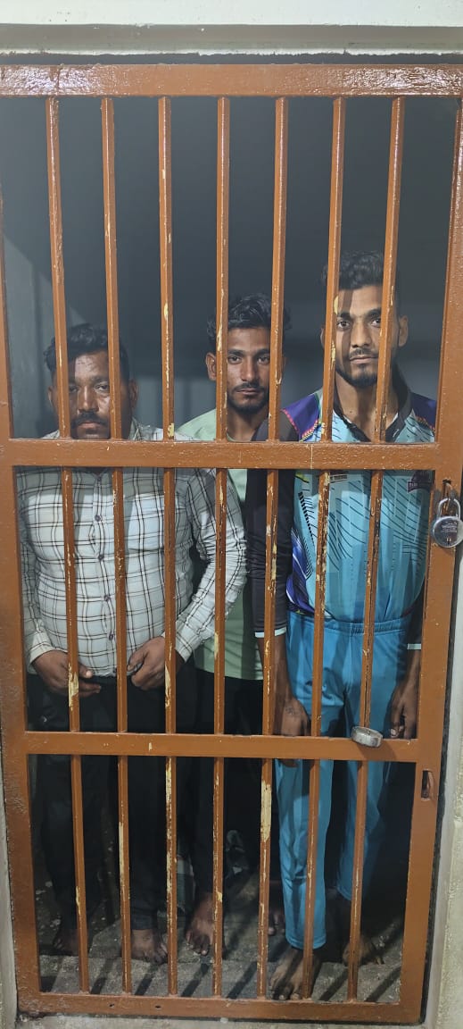गिरफ्तार आरोपी गिरफ्तार आरोपी