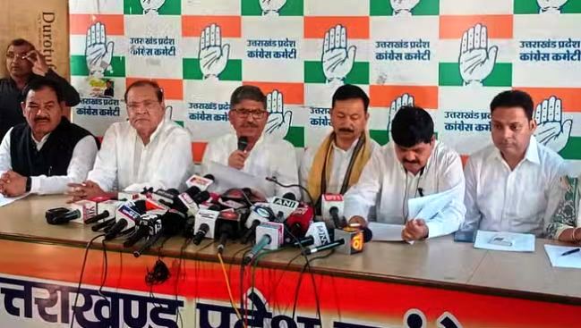 राजीव भवन पर कांग्रेस की प्रेस काफ्रेंस। राजीव भवन पर कांग्रेस की प्रेस काफ्रेंस।