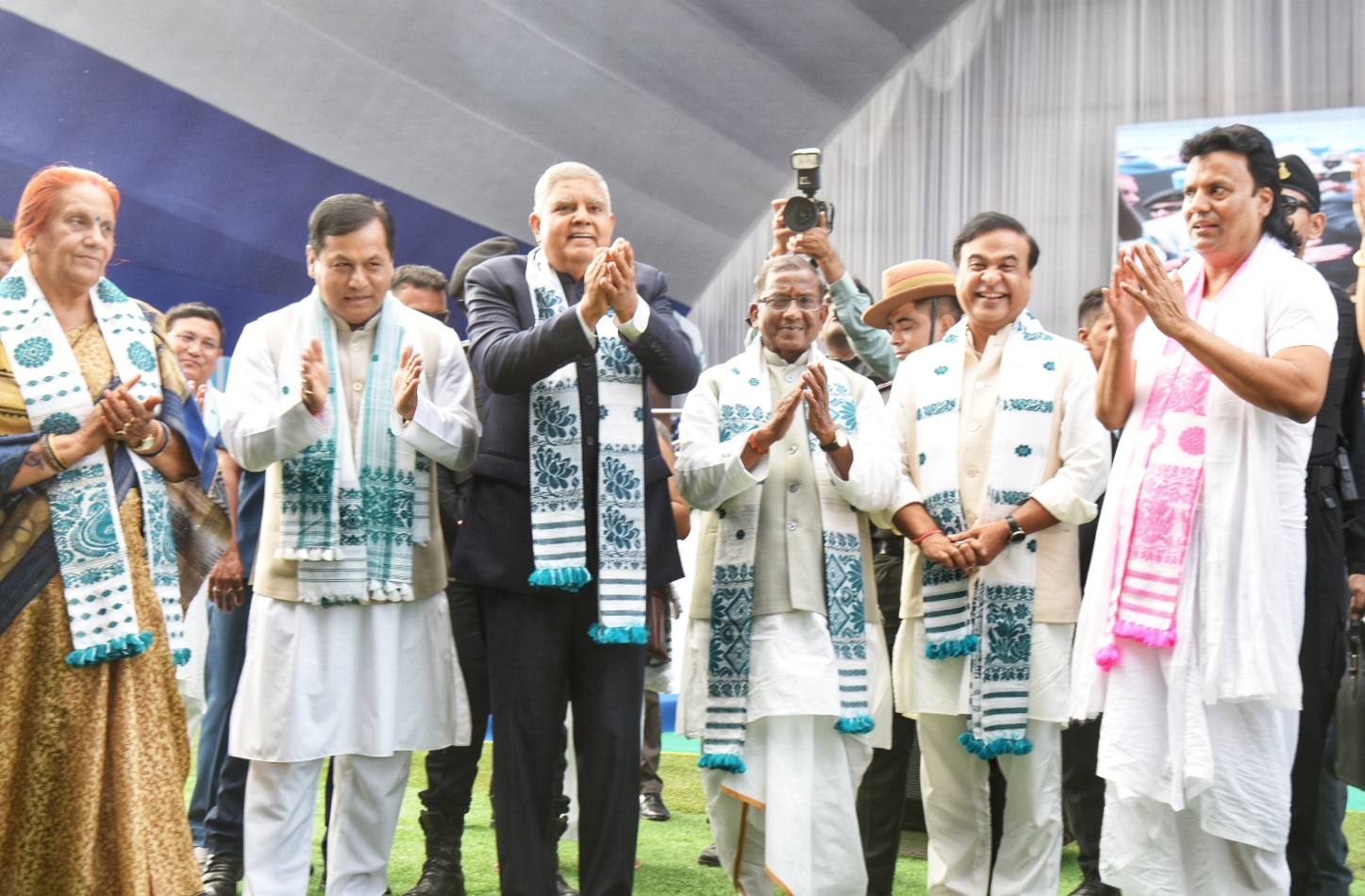 गुवाहाटी में आयोजित कार्यक्रम में शामिल हुए उपराष्ट्रपति गुवाहाटी में आयोजित कार्यक्रम में शामिल हुए उपराष्ट्रपति