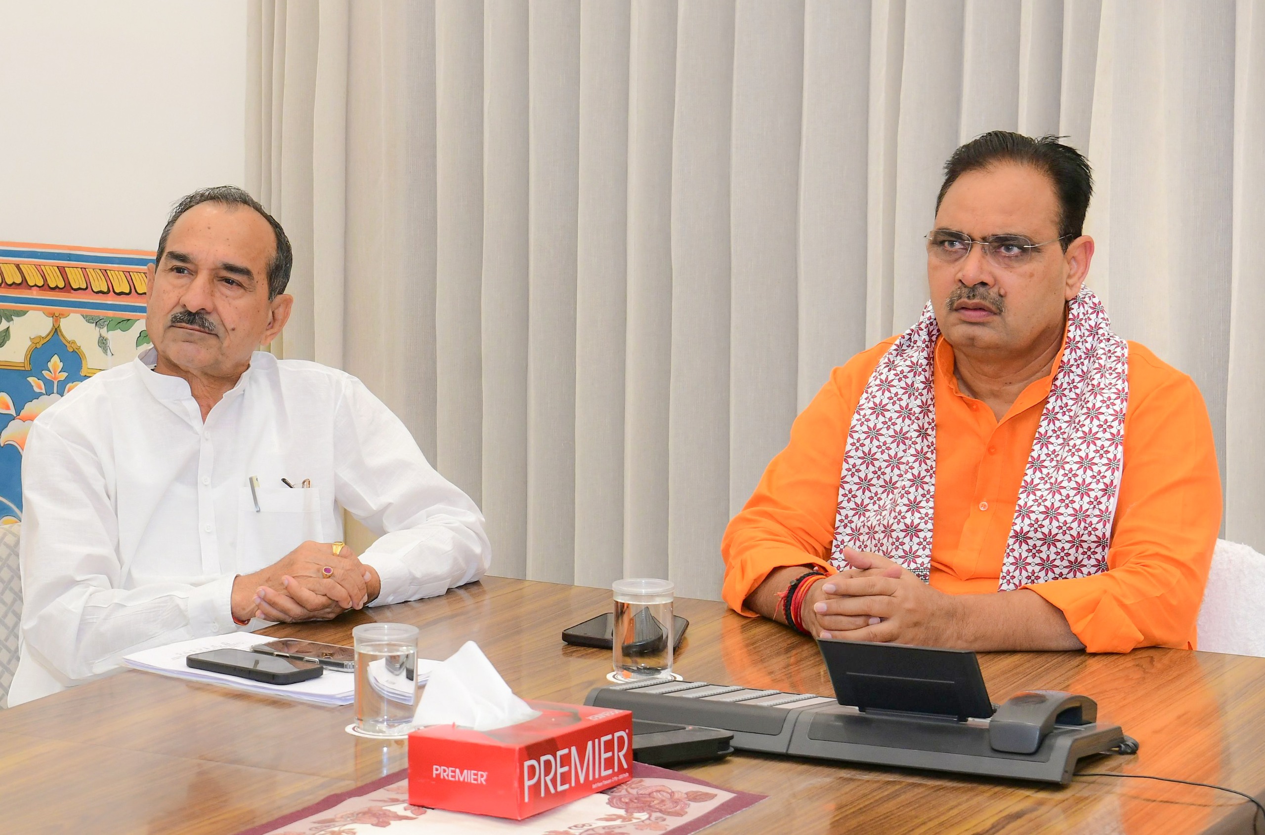 भाजपा प्रदेश अध्यक्ष मदन राठौड़ ने मुख्यमंत्री भजनलाल शर्मा के साथ सुना मन की बात कार्यक्रम भाजपा प्रदेश अध्यक्ष मदन राठौड़ ने मुख्यमंत्री भजनलाल शर्मा के साथ सुना मन की बात कार्यक्रम