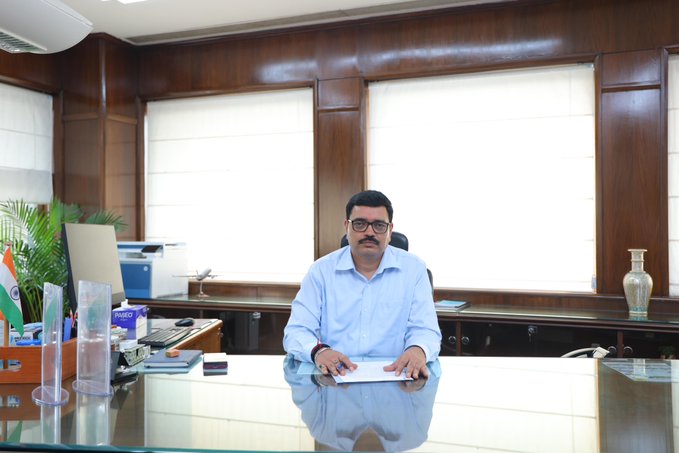 आईएएस अधिकारी विपिन कुमार आईएएस अधिकारी विपिन कुमार