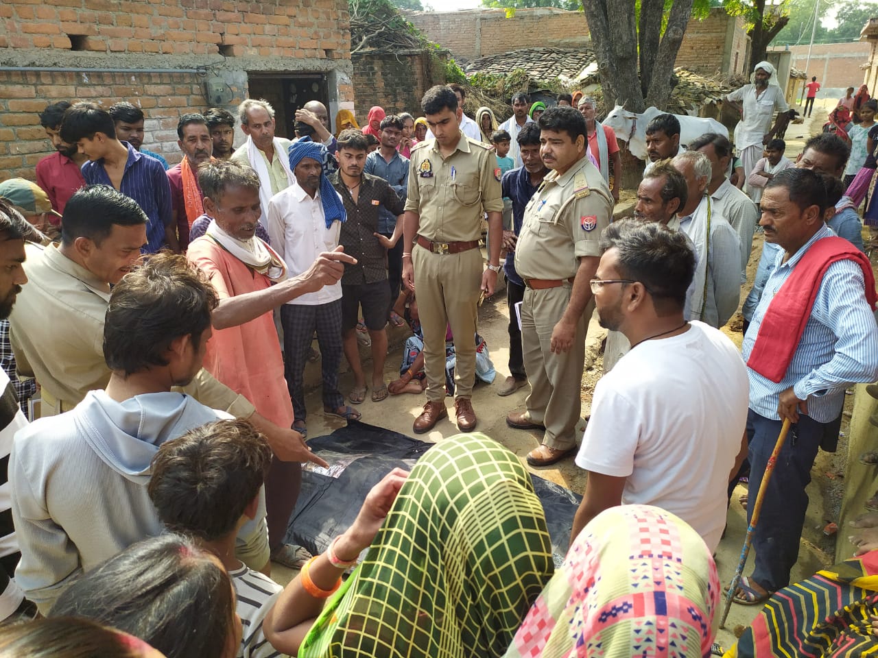 कर्ज से परेशान किसान फांसी पर झूला हुई मौत कर्ज से परेशान किसान फांसी पर झूला हुई मौत