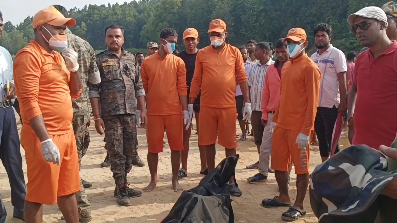 एनडीआरएफ की टीम
